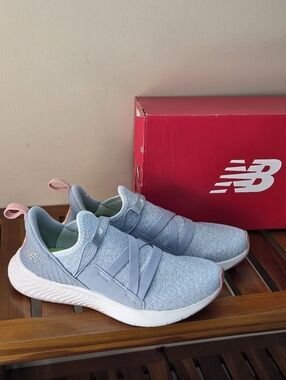 New Balance DynaSoft Beaya Slipon v2 Light Blue  Pink Sneakers Size 8.5 NEW